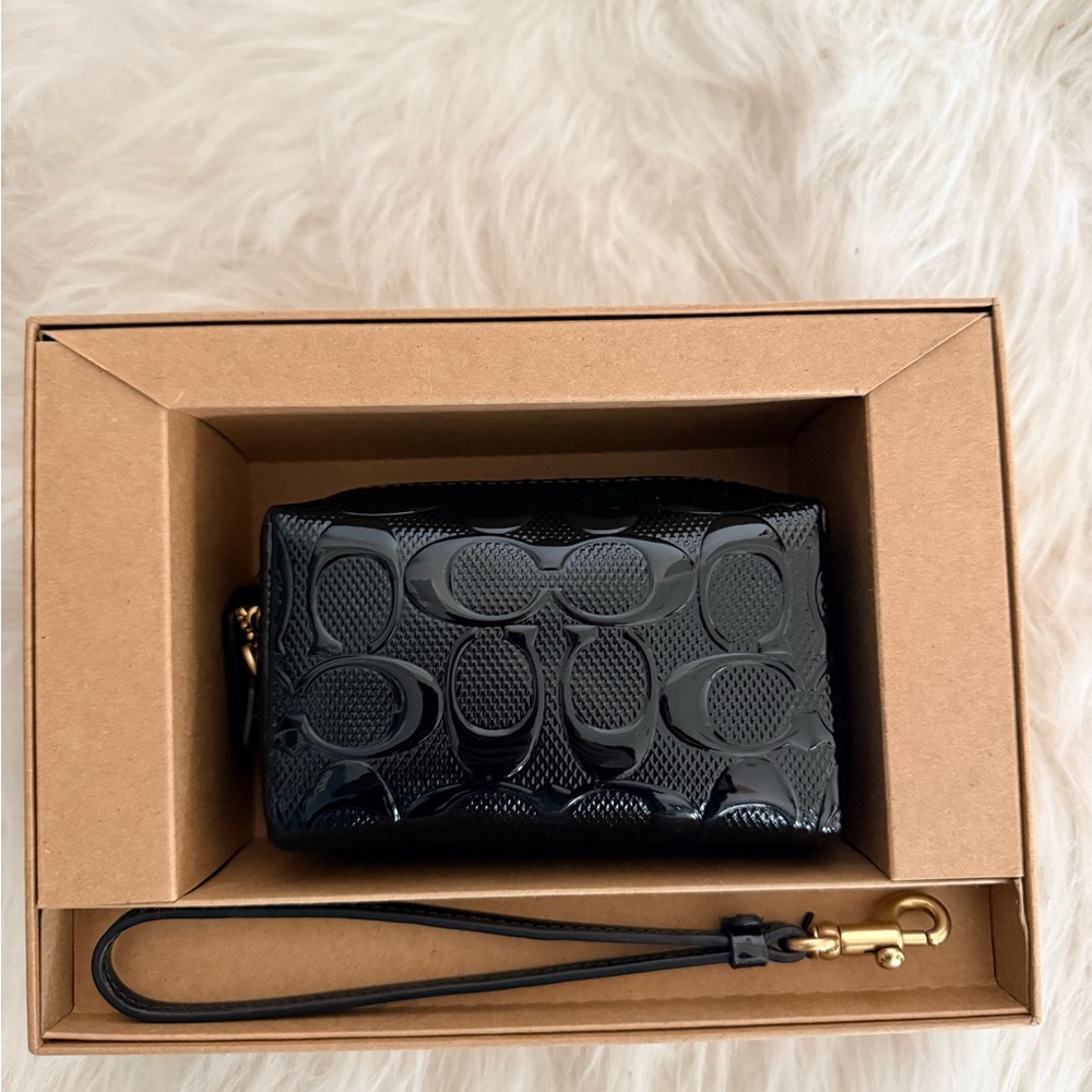 Coach Boxed Essential Mini Cosmetic Pouch Wristlet In Leather/Black